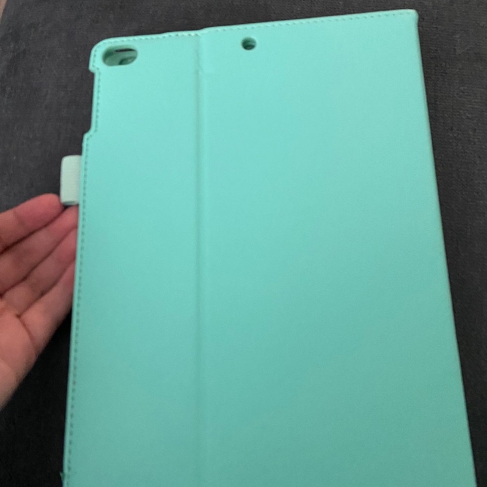 iPad case - Picture 3 of 5